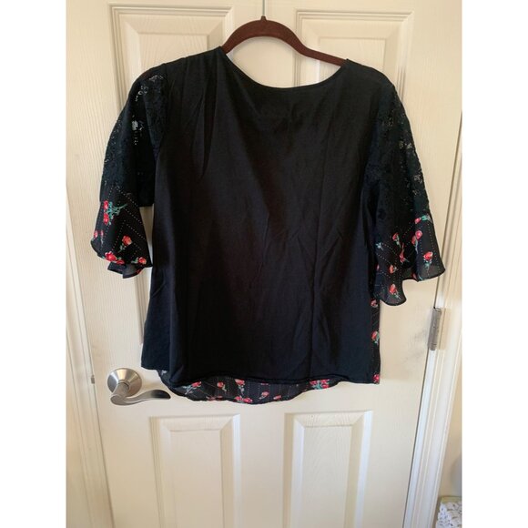 Van Heusen Womens Black Floral Bell Sleeve Top Size Large - Picture 2 of 11